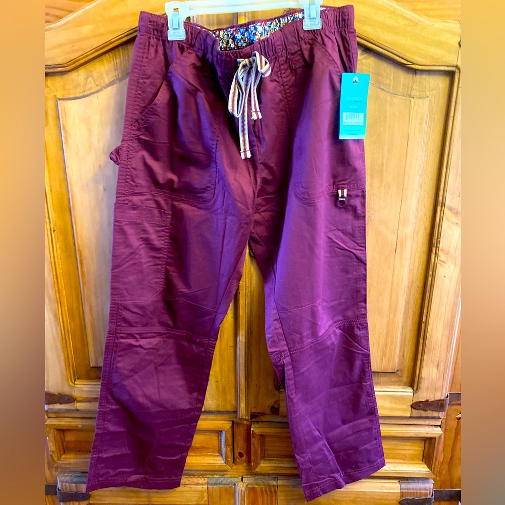 NWT Maevn Blossom Signature Petite Medium Color Wine.